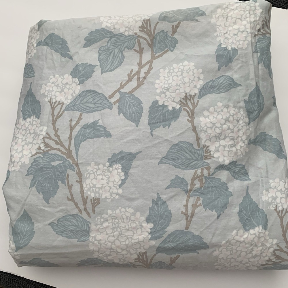 LL Bean Hydrangea Floral Duvet Cover